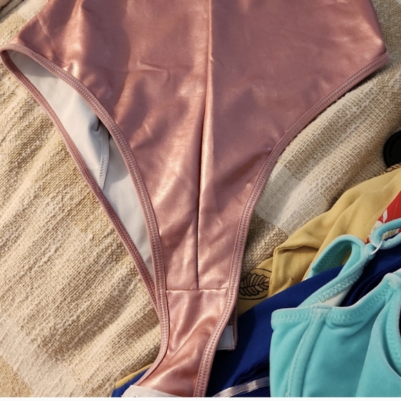 IJAK pink shimmer bodysuit NWT! - Picture 8 of 8